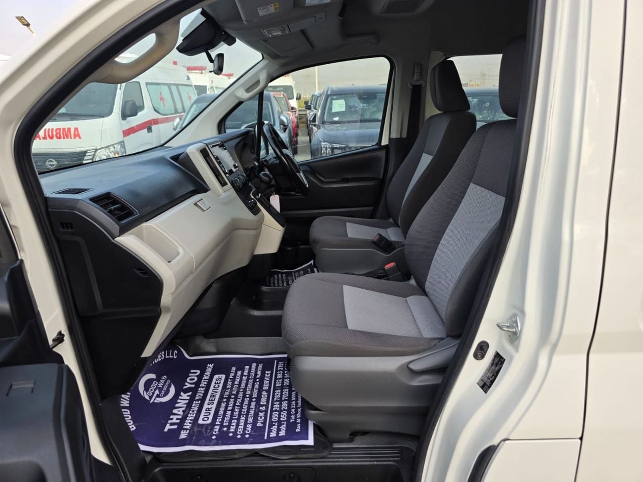 Toyota Hiace TOYOTA HIACE COMMUTER 12 SEATER DIESEL 2.8L RIGHT HAND DIVE