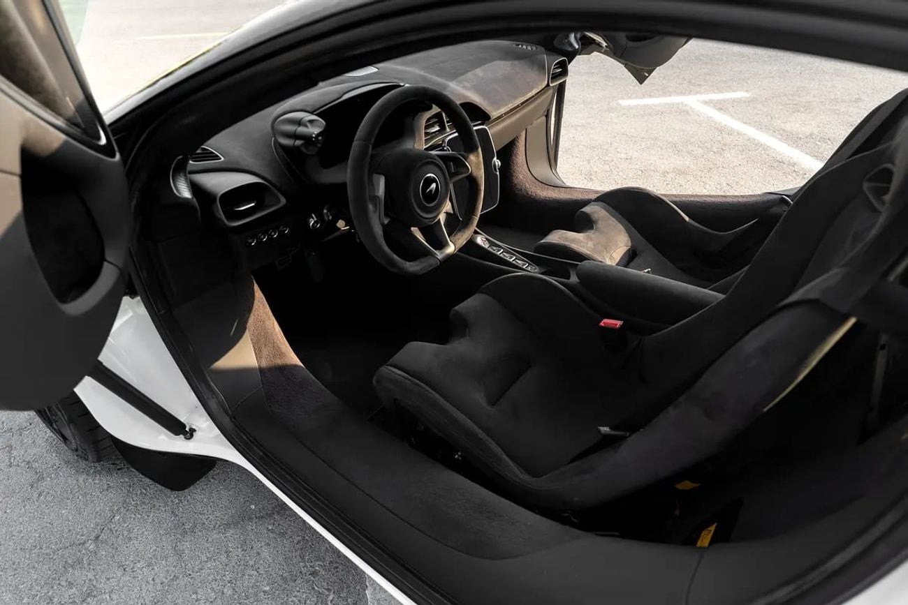 McLaren Artura Performance | | Only 900kms | Japanese Spec | Brand Condition