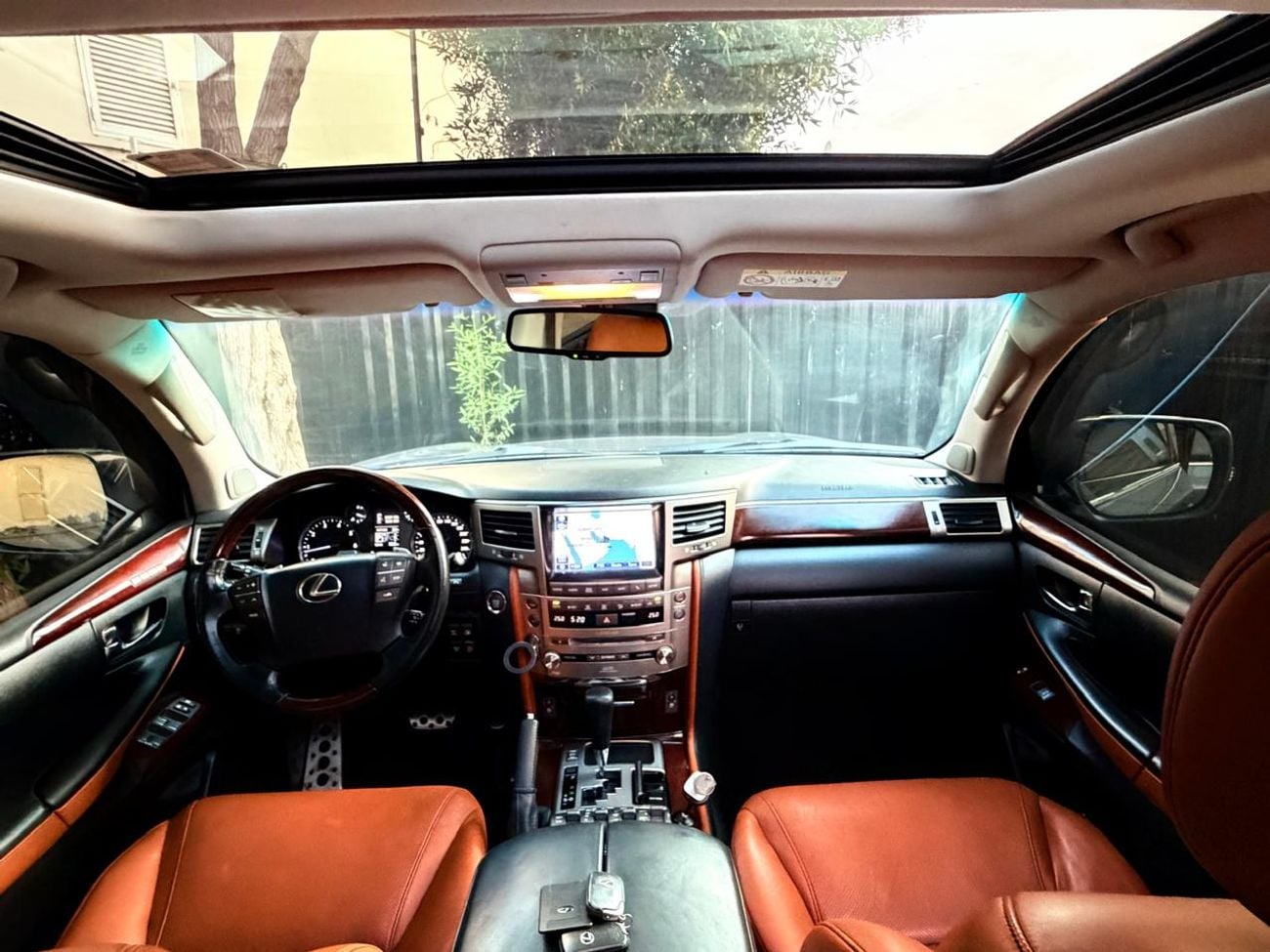 Lexus LX570 SPORT PLATINUM