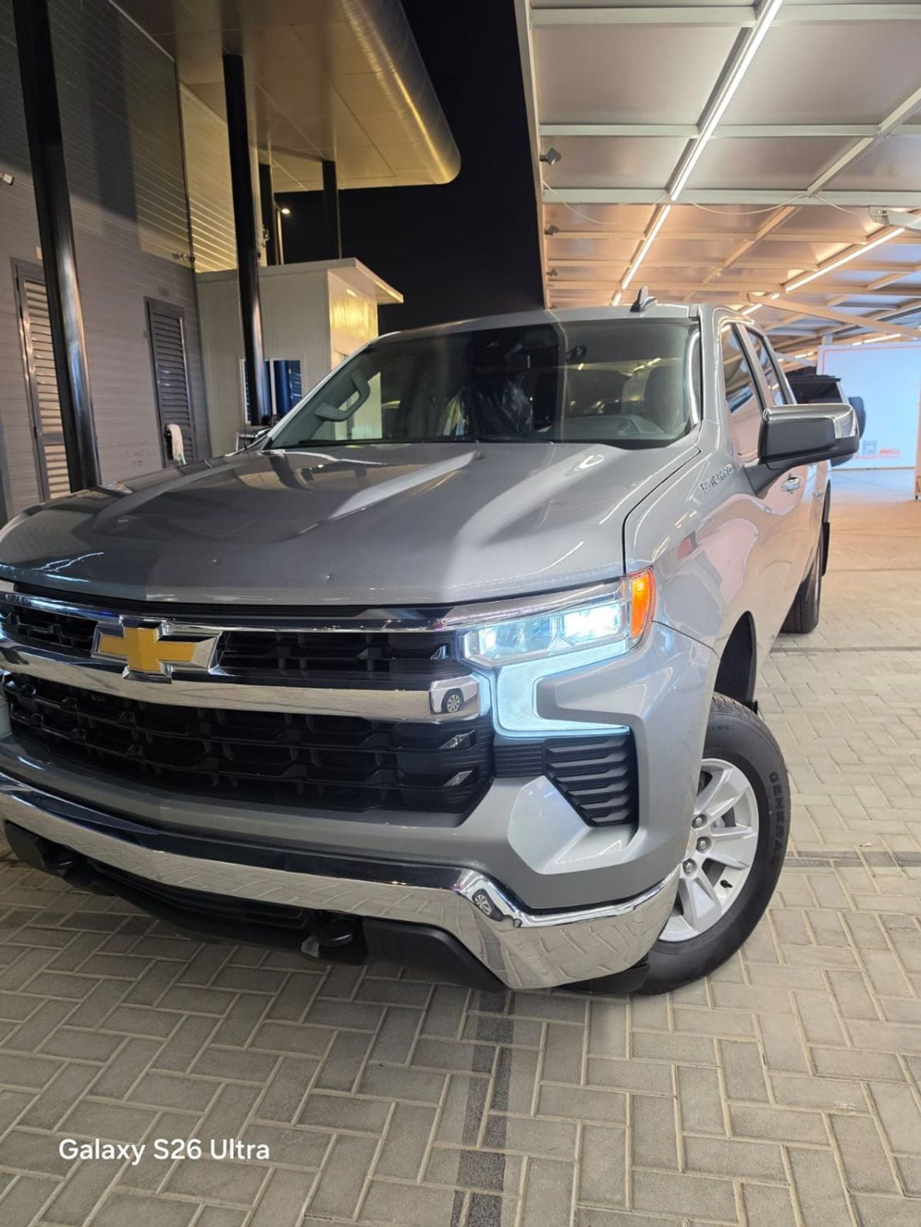 Chevrolet Silverado 1500 CREW CAB 2LT TRAILBOSS The car is in excellent condition, 4x4, imported from Canada, no accidents or paintwork.