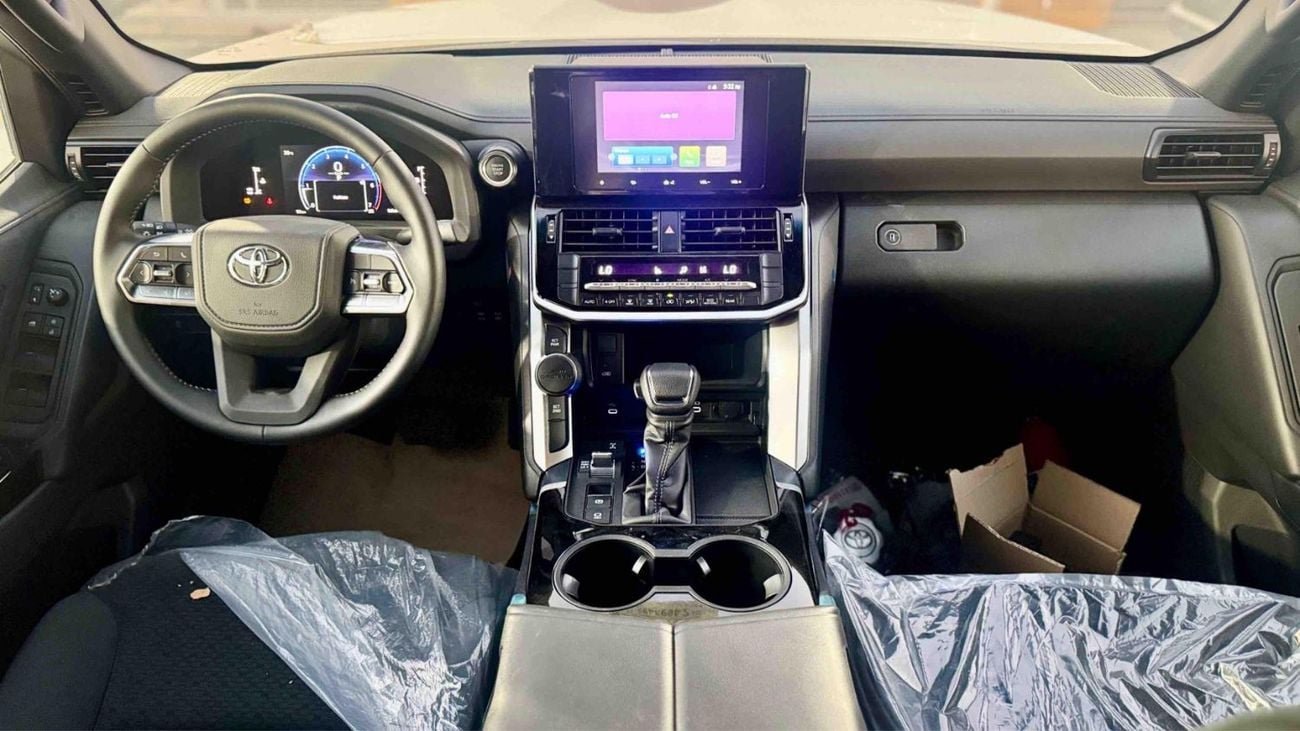 Toyota Land Cruiser GXR BASIC BLACK INTERIOR 2025