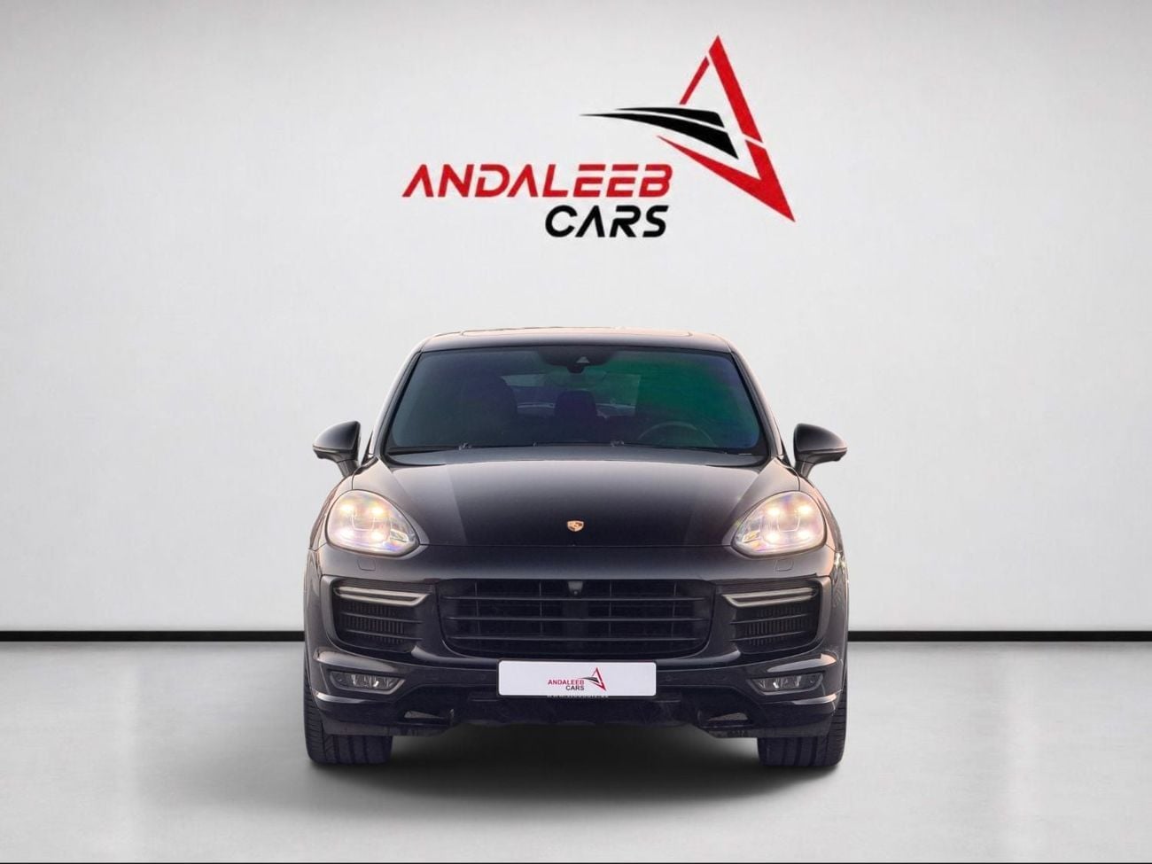 Porsche Cayenne GTS PORSCHE CAYENNE GTS | 4.8L V8 | 440 HP | AWD | 2016 | GCC SPECS