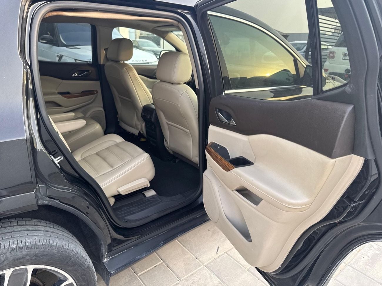 GMC Acadia DENALI