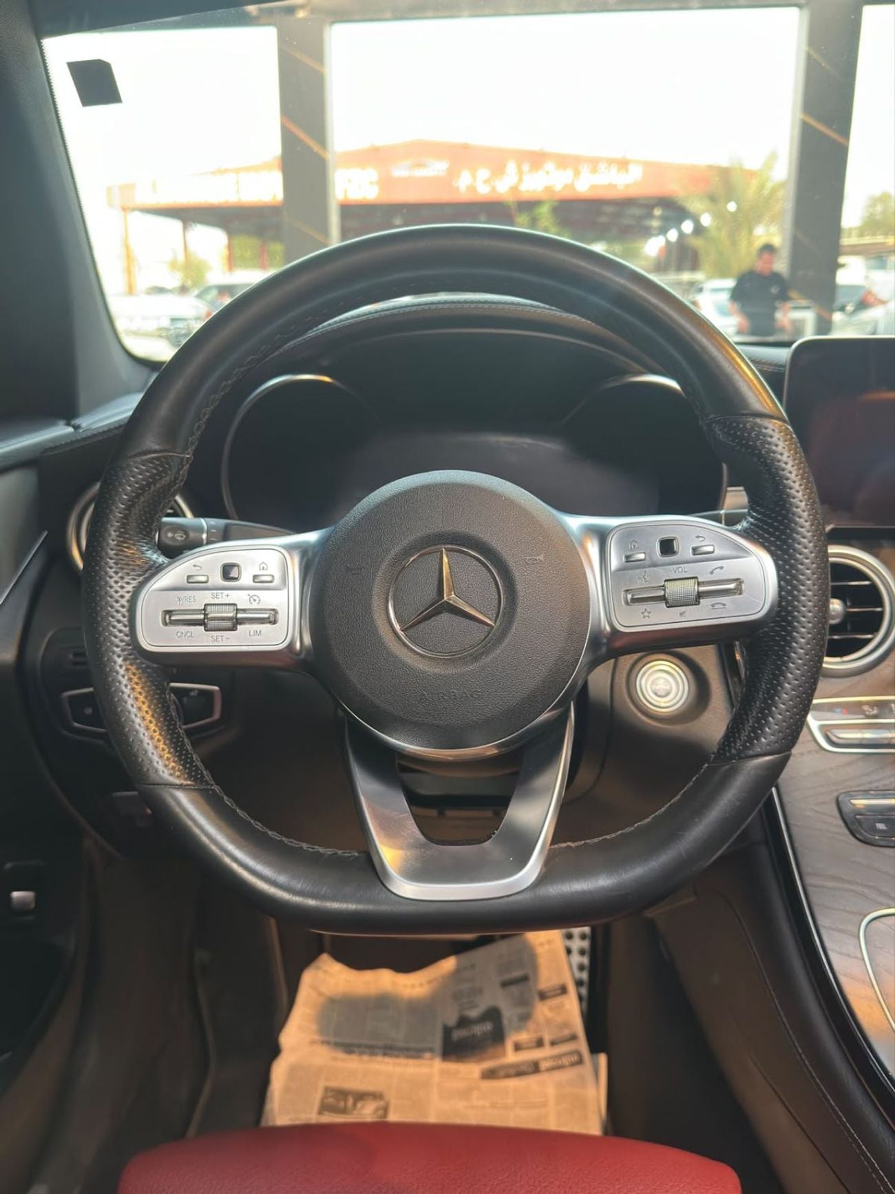Mercedes Benz GLC200 STANDARD