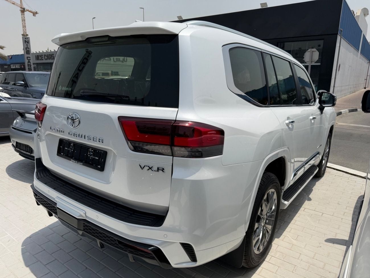 تويوتا لاند كروزر VXR