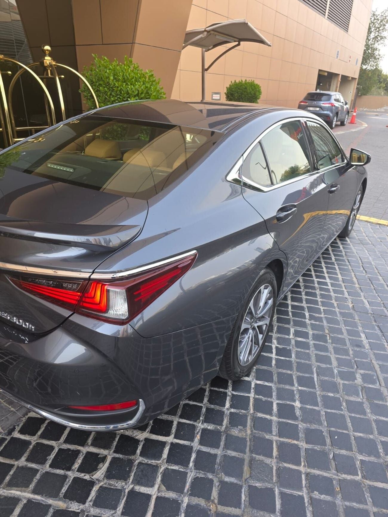 Lexus ES300h PLATINUM