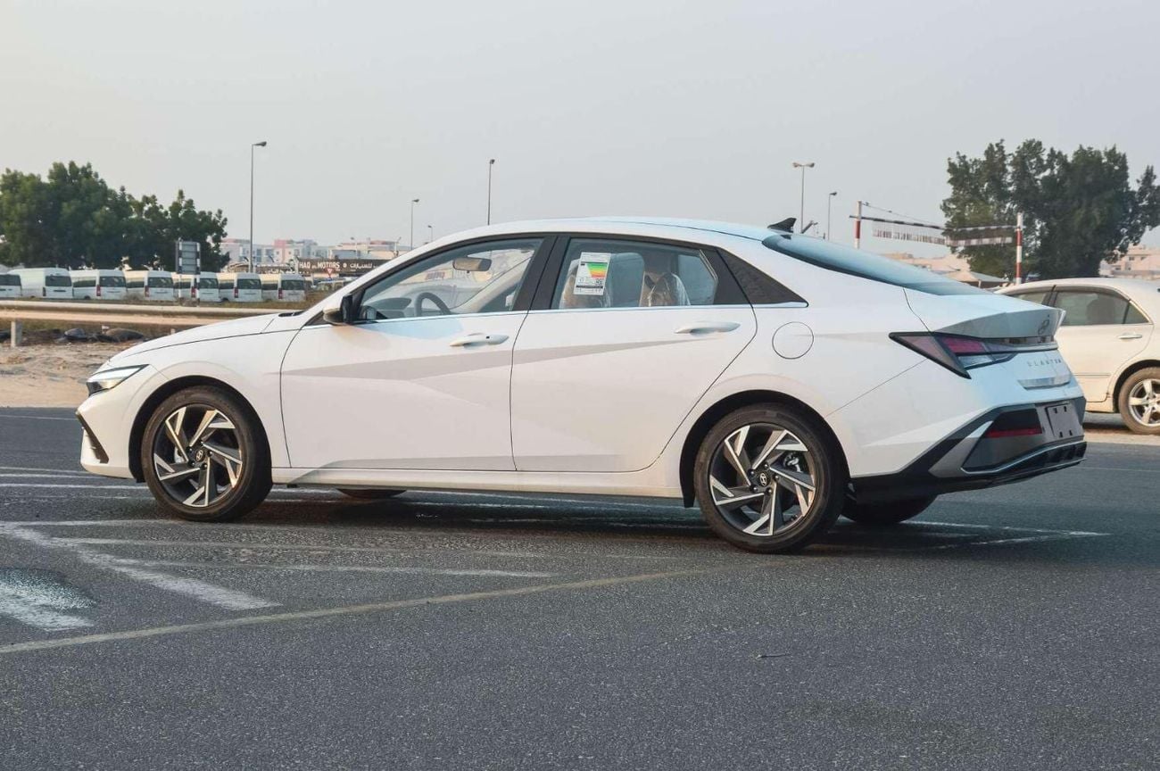 Hyundai Elantra SMART 1.5L FWD PETROL SEDAN 2026