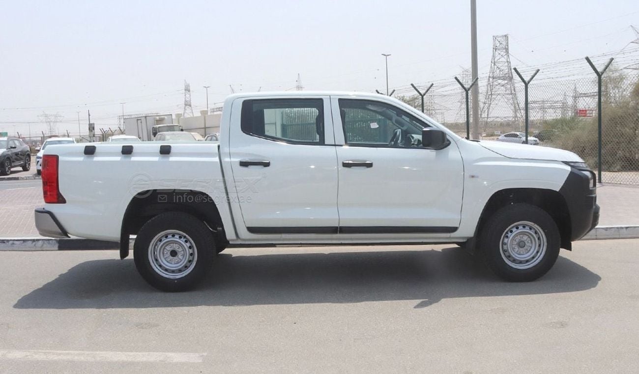 Mitsubishi L200 GL . Double Cab . 2.4L . Petrol . 4WD . 5-Speed Manual . 2027 Model . For Export