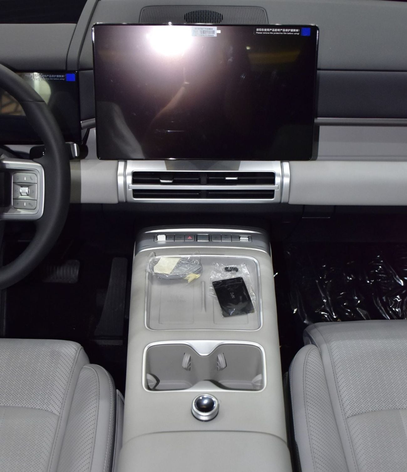 BYD Ti 7 EXCELLENT DEAL for our BYD Ti 7 ( 2026 Model ) in Black Color Chinese Specs