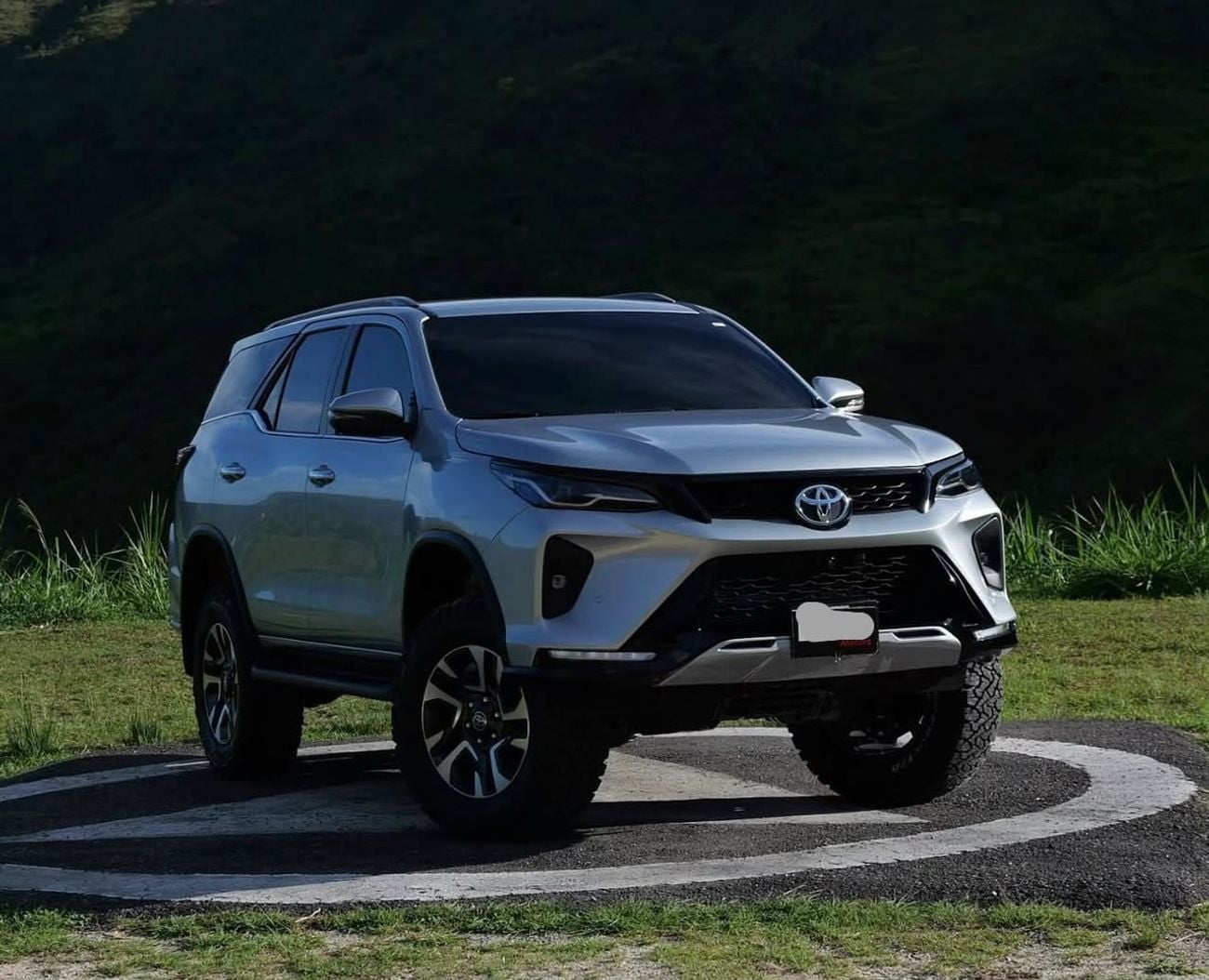 Toyota Fortuner VXR Toyota Fortuner 2018 Upgrade 2025 GR Sport V6 LHA Petrol
