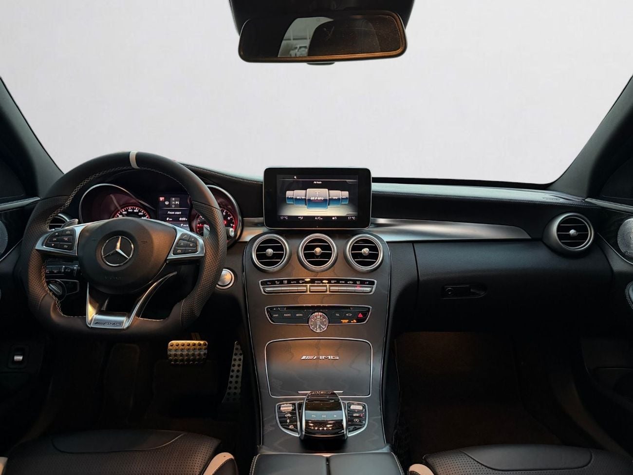 Mercedes Benz C63 AMG S 4.0L TWIN-TURBO V8 | 503 HP | 2 KEYS | ORIGINAL PAINT