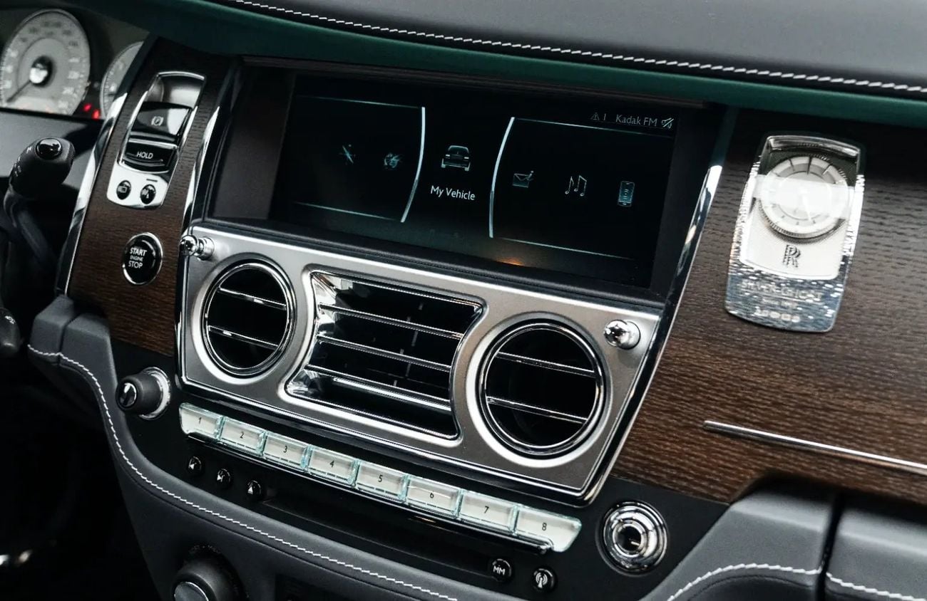 رولز رويس جوست SWB 6.75 L V-12 Twin-Turbocharged Engine
