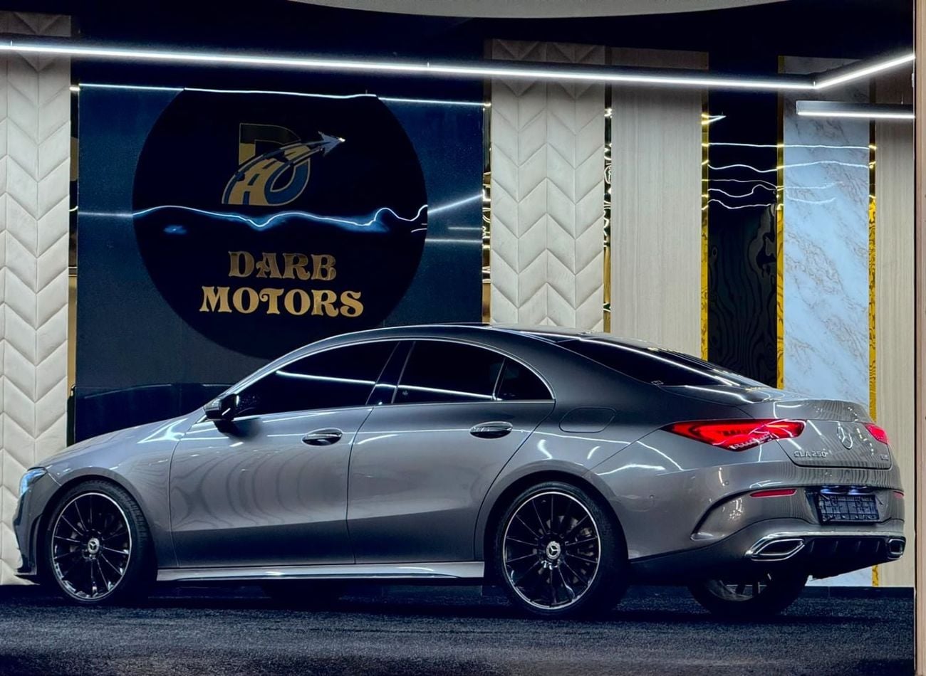 Mercedes Benz CLA250 PREMIUM