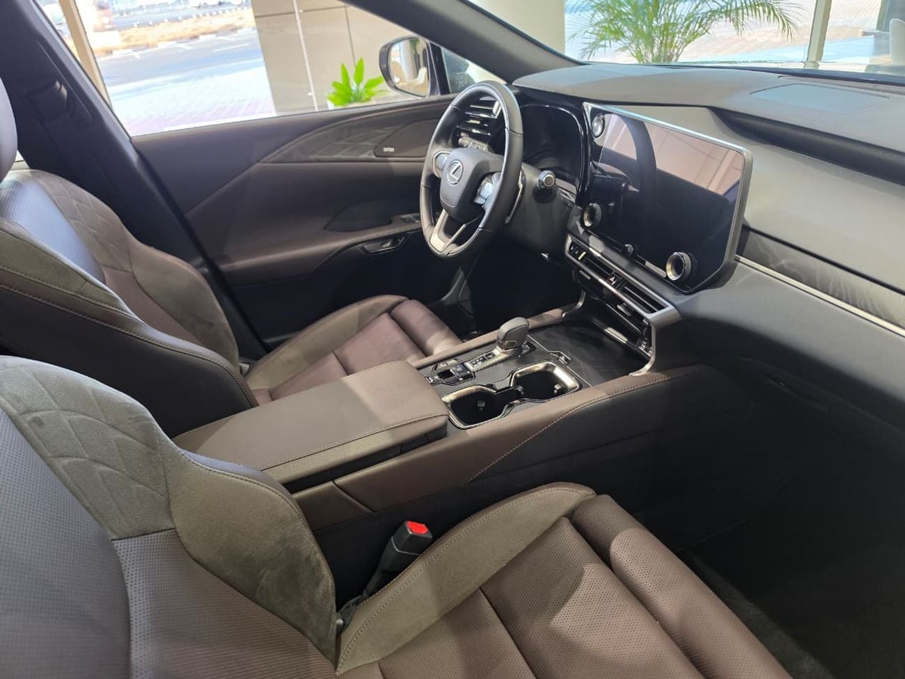 لكزس RX 350h PLATINUM