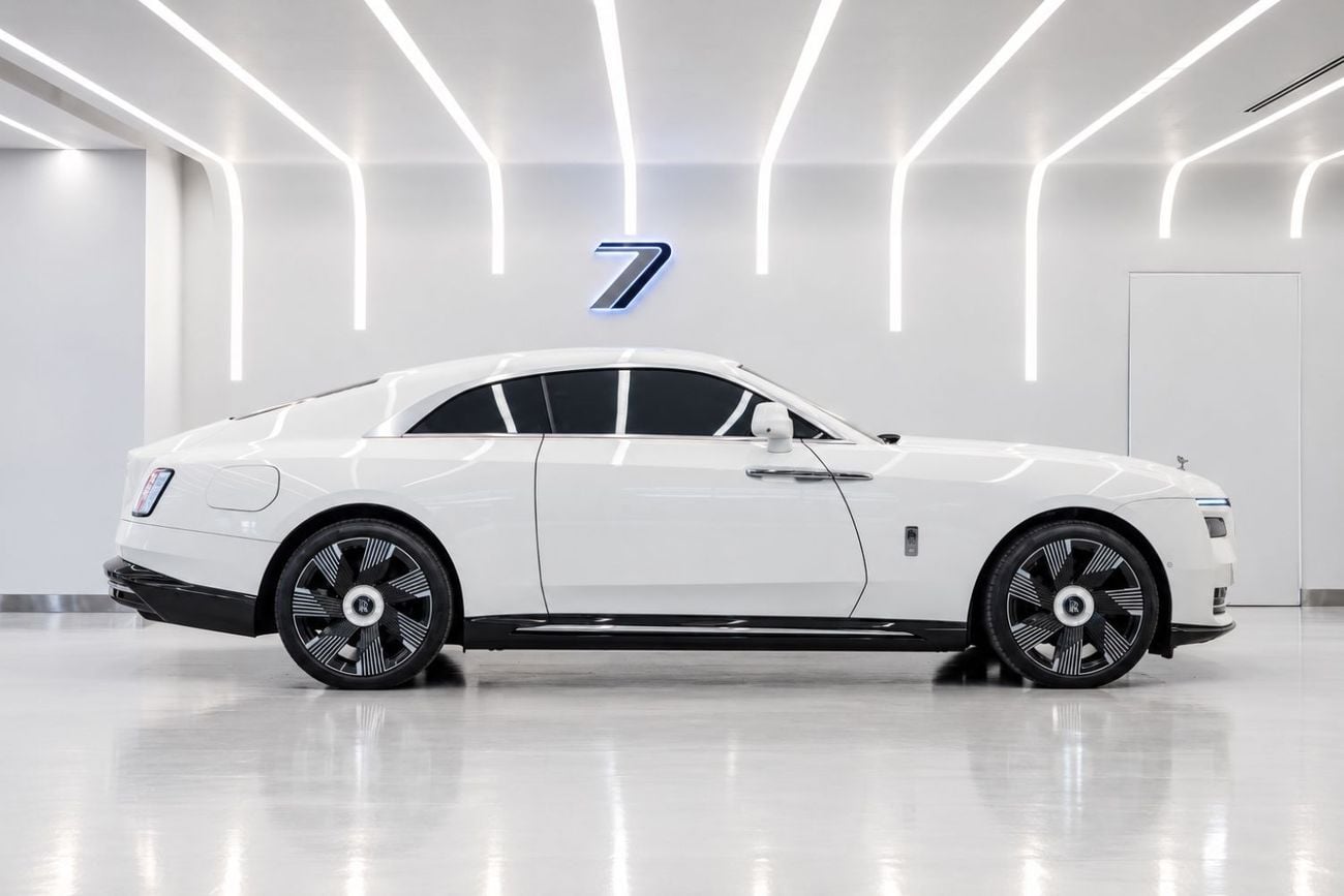 Rolls Royce Spectre STANDARD Silver Badge | GCC Specs | WARRANTY AND SERVICE | EXCELLENT CONDITION