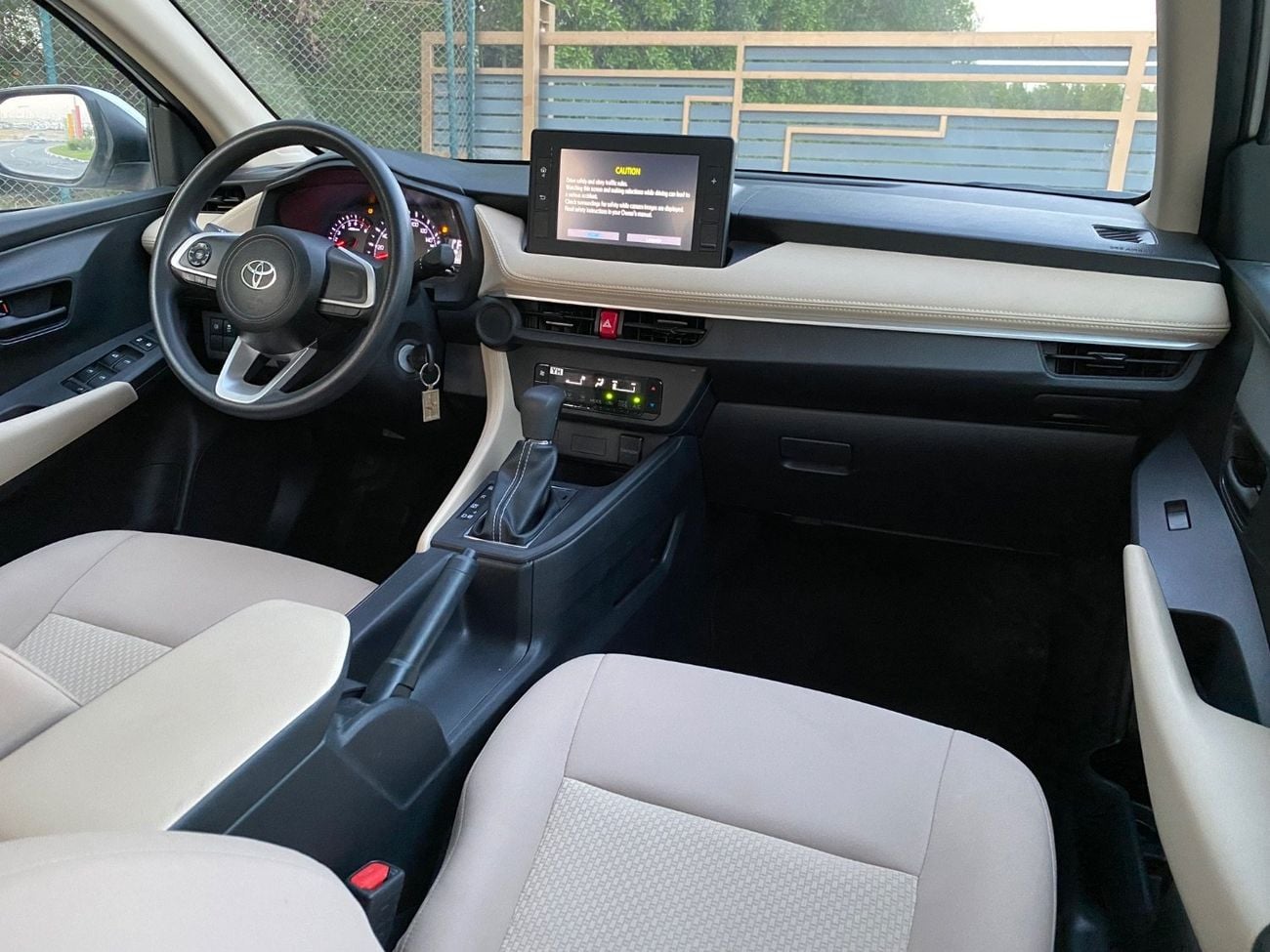 Toyota Yaris E