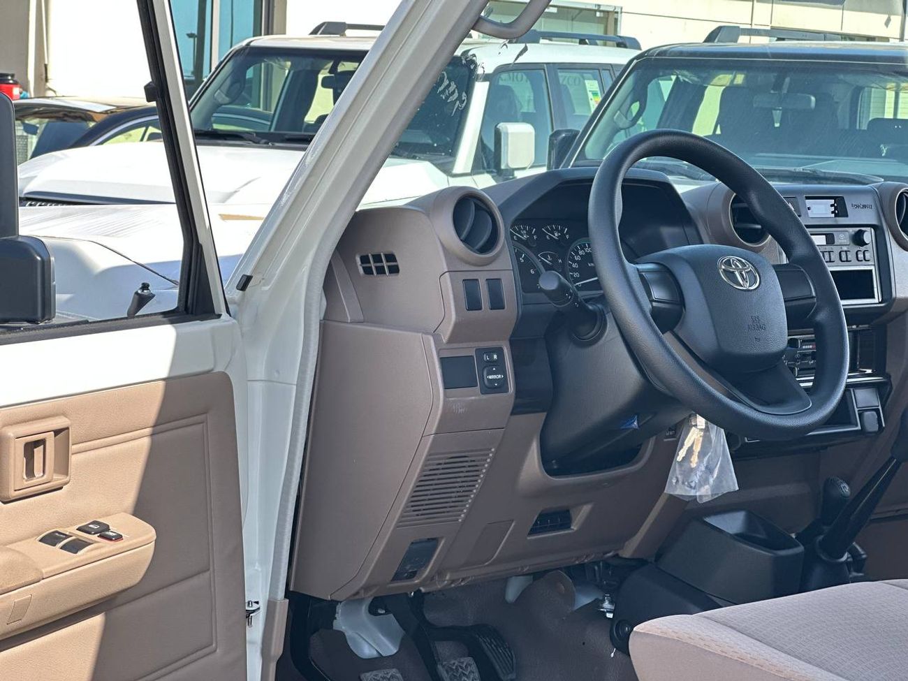 تويوتا لاند كروزر 70 LC 78 HARDTOP 4.0L MT
