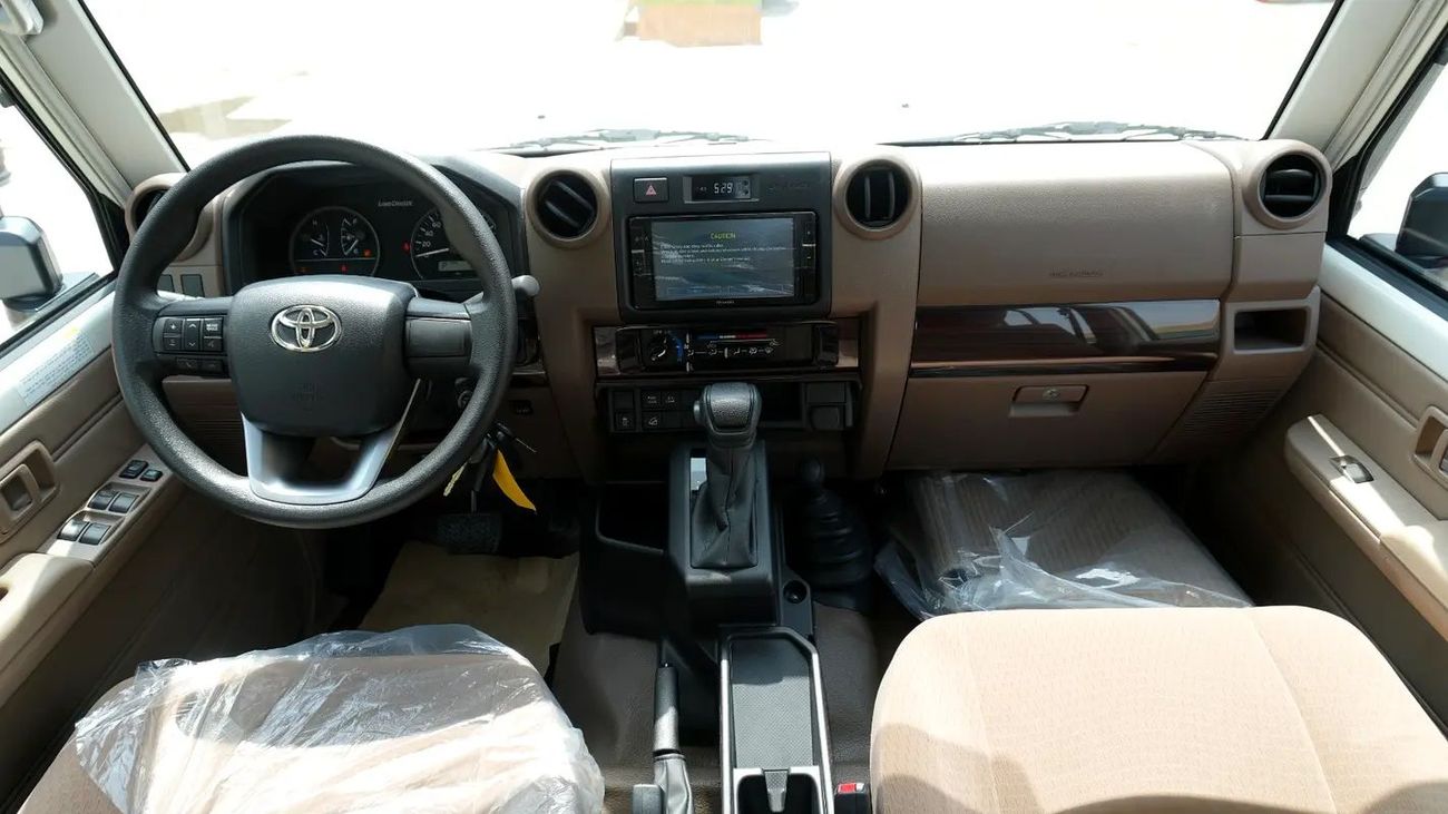 Toyota Land Cruiser Pick Up 2026 Toyota Land Cruiser LC79 Double Cabin Pickup LX-E 2.8L 4-Cyl Diesel A/T 4WD