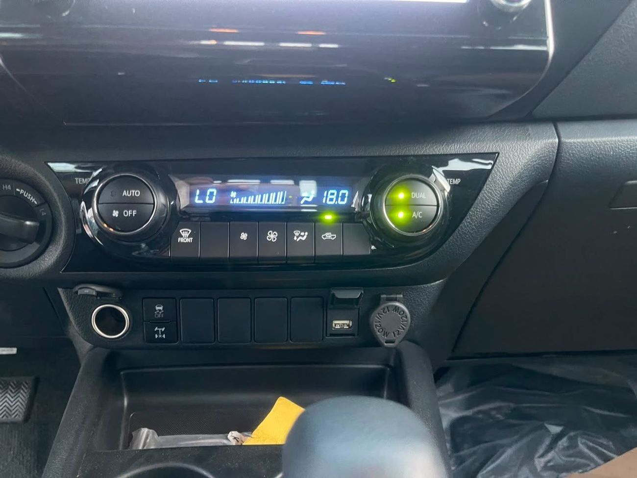 Toyota Hilux SR5