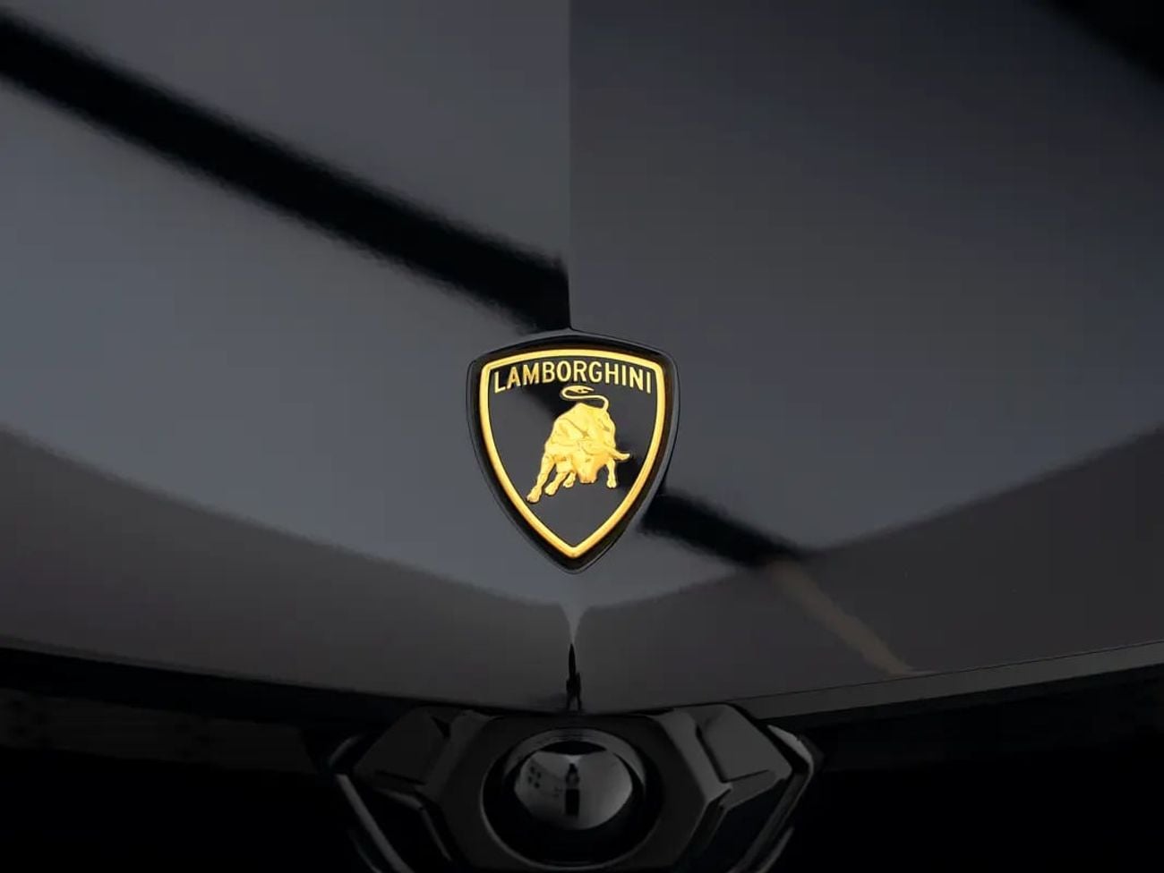 لامبورغيني اوروس SE BRAND | 800 HP PLUG-IN HYBRID | 76 KM