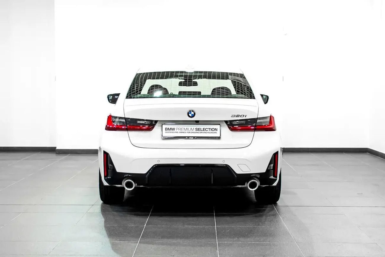 BMW 320i M SPORT 320i Luxury M Sport Package