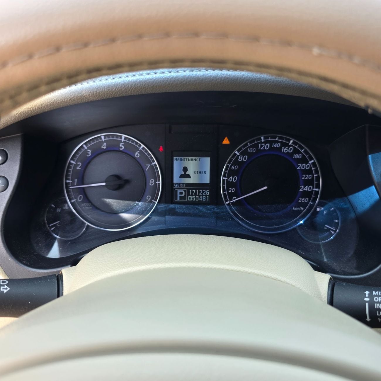 إنفينيتي QX50 بريميوم