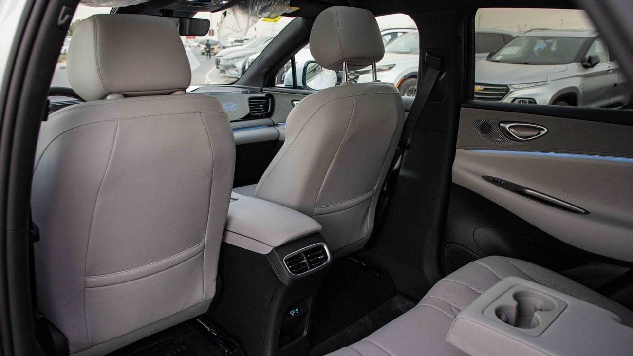 BYD Sealion 06 STANDARD DM-i | 2025 | Coming Soon