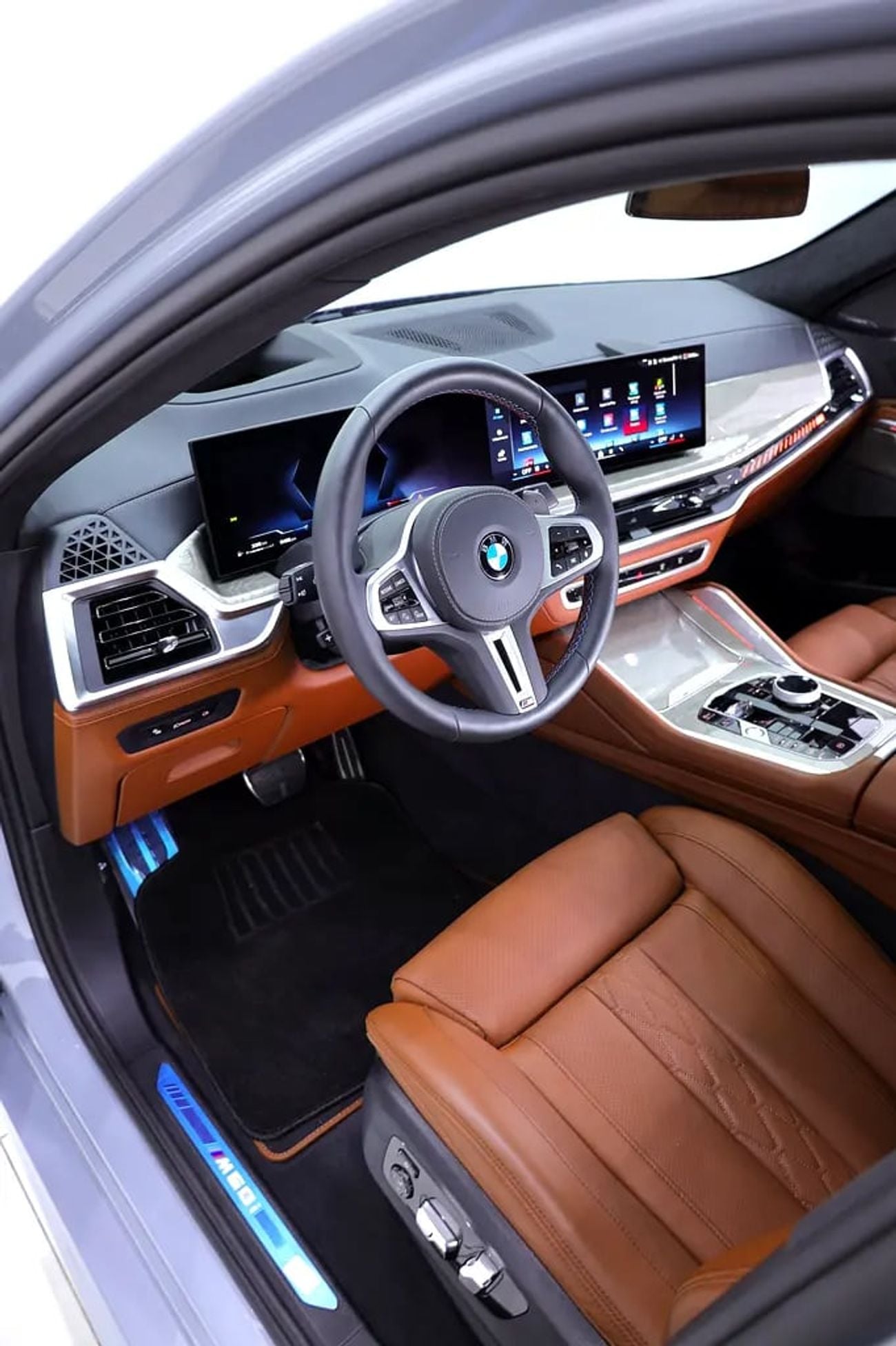 BMW X6 M60i GCC SPECIAL NARDO GRAY -CARBON PACKAGE + 5 YEARS WARRANTY + SERVICE + Brake service