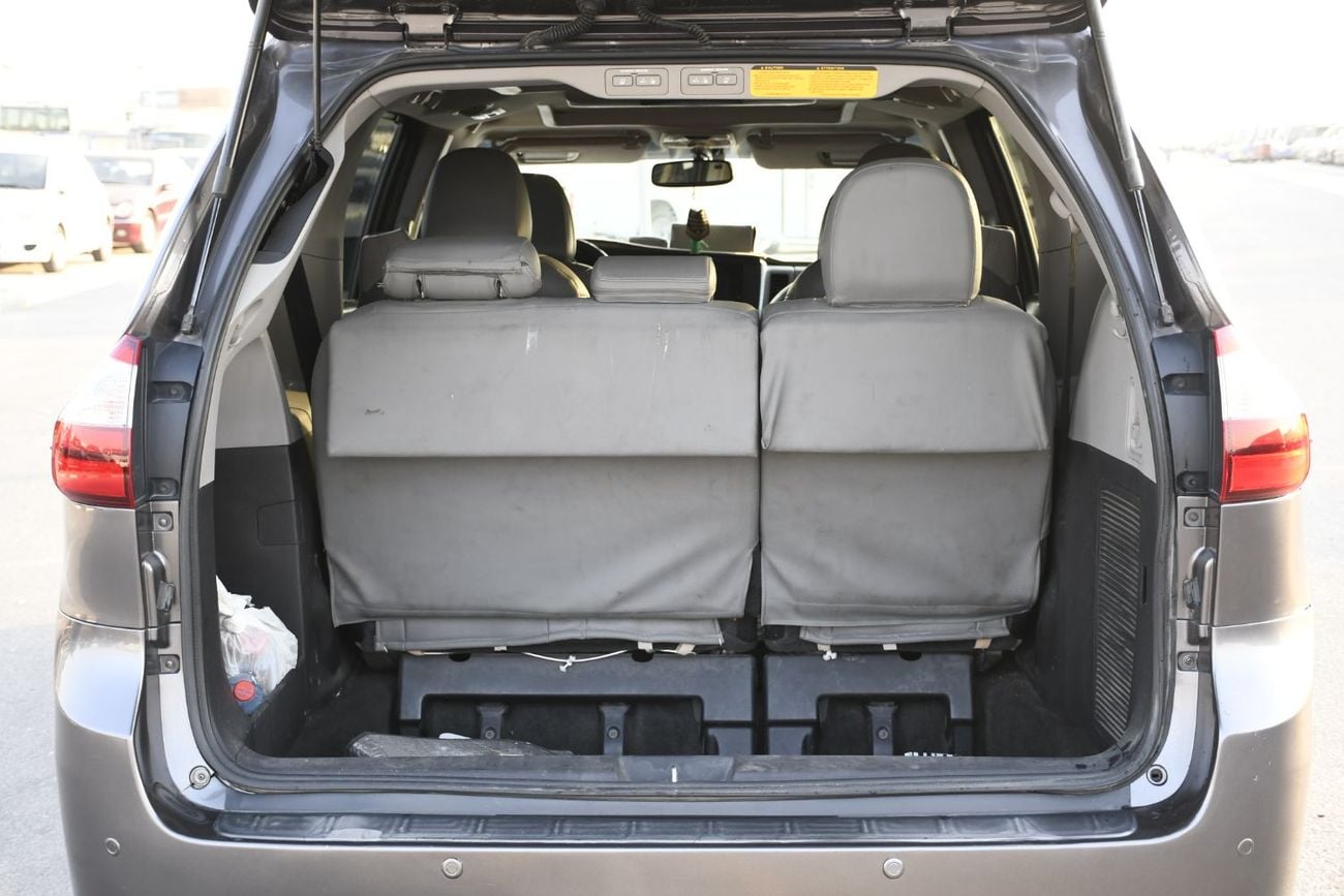Toyota Sienna LIMITED 3.5L fully loaded for USE UAE AND EXPORT