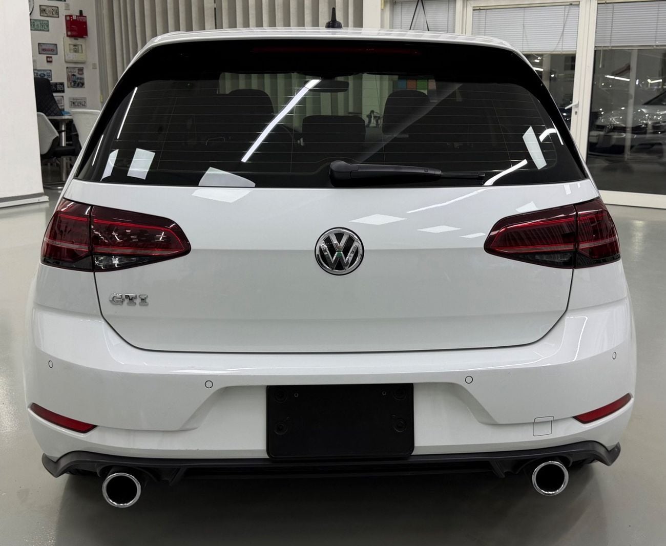 Volkswagen Golf GTI GCC .. FSH .. Top Range .. Full Options .. Perfect Condition
