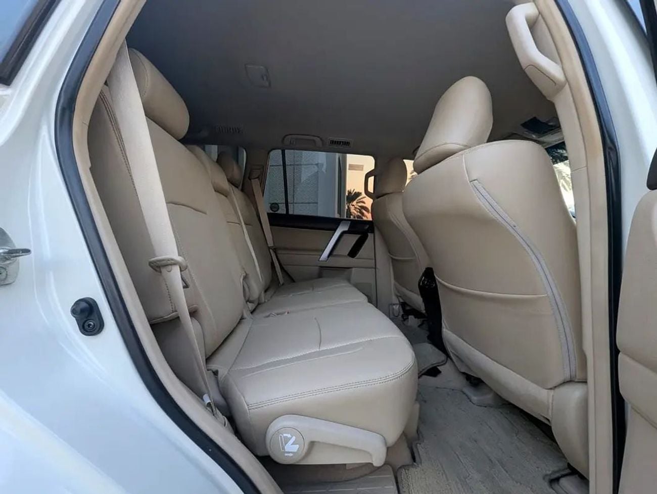 تويوتا برادو EXR مواصفات خليجية، محرك V6 سعة 4.0 لتر، حالة داخلية وخارجية ممتازة