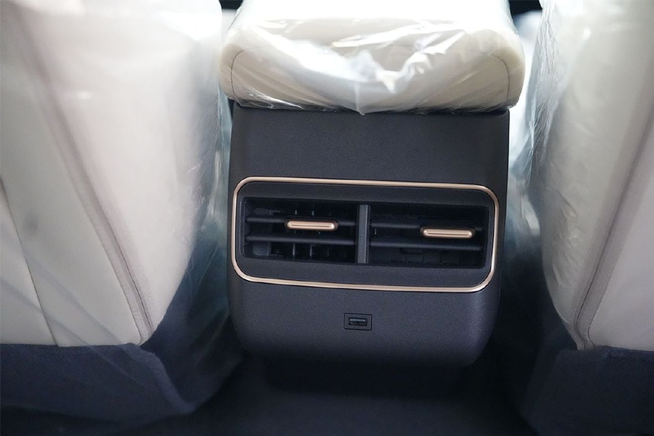 Nissan N6 180 MAX