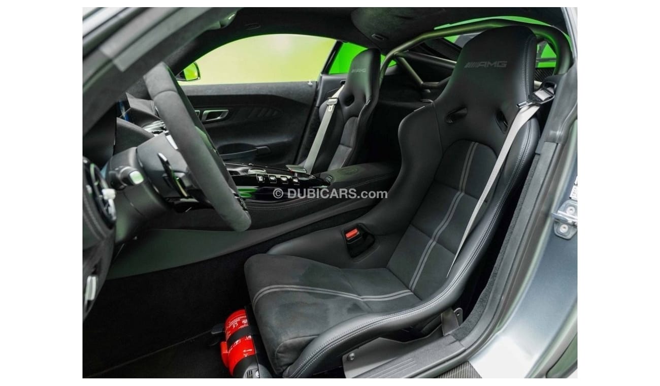 مرسيدس بنز AMG GT BLACK SERIES - BRAND NEW - 2022 - WARRANTY - MAGNO COLOR