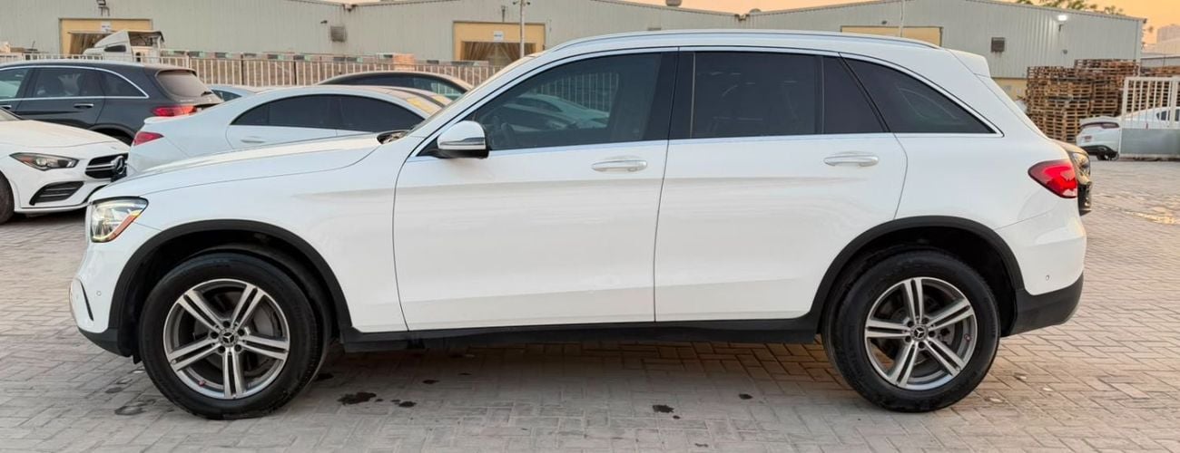 Mercedes Benz GLC 300 STANDARD