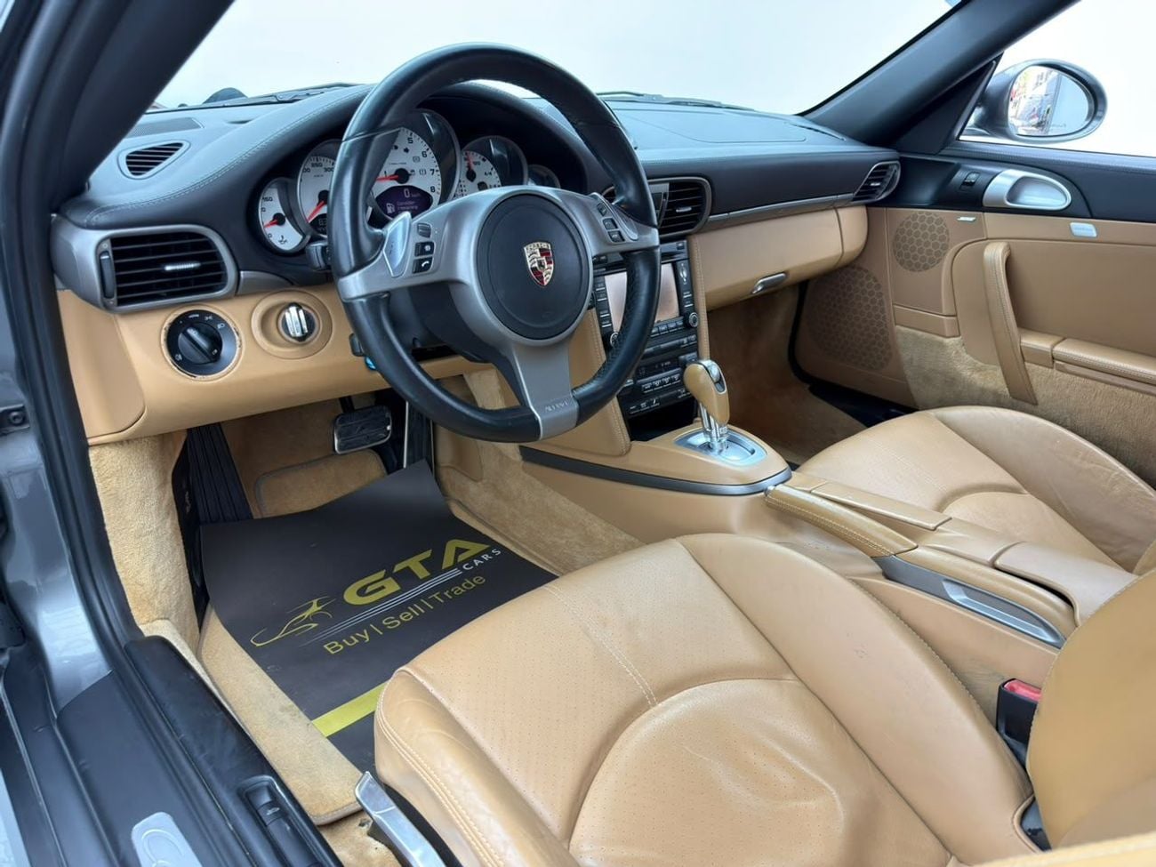 بورش 911 كاريرا 4