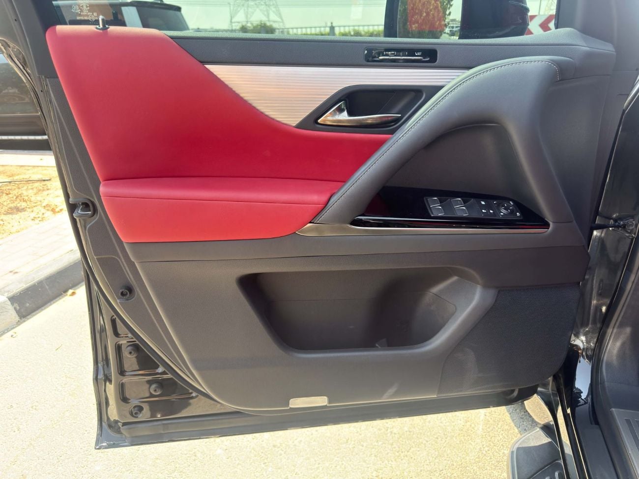 لكزس LX 700h F سبورت **2025** مواصفات مجلس التعاون الخليجي، أنيق ونظيف، أقل