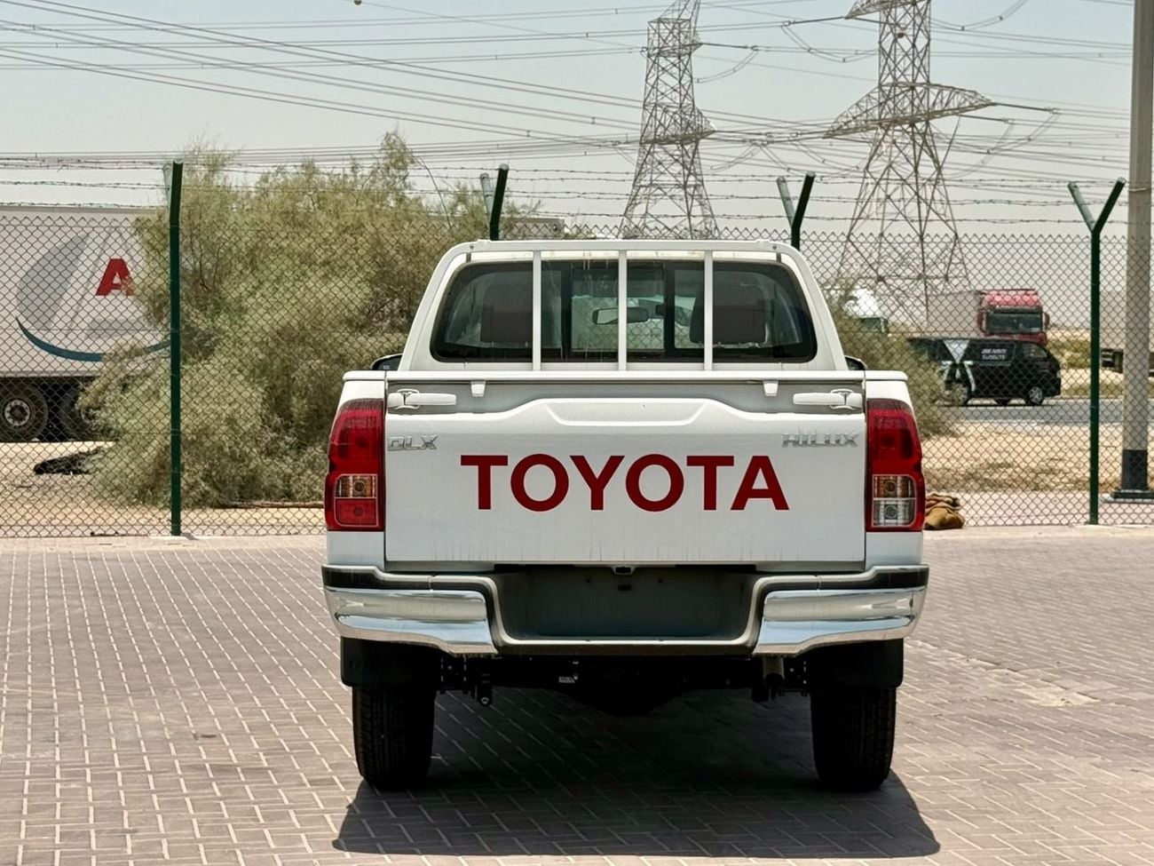 Toyota Hilux DLX Diesel 2.4L Manual