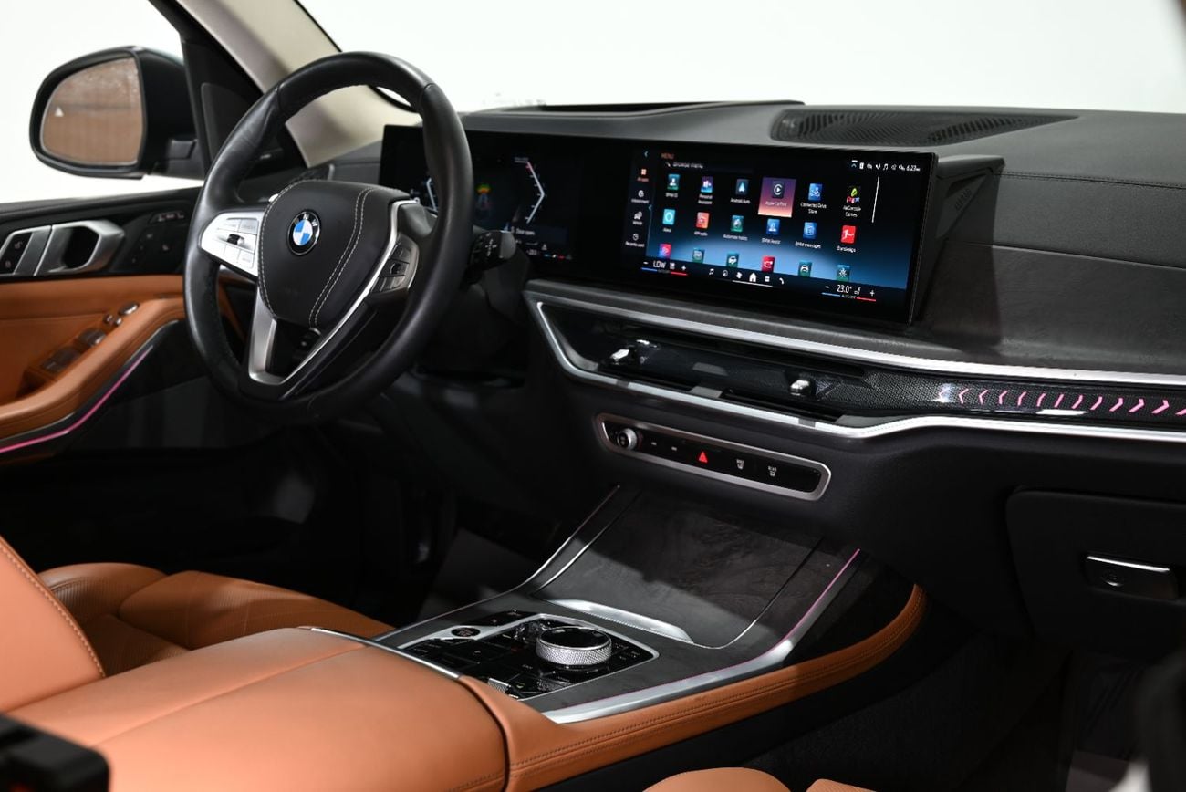 BMW X7 XDRIVE40I DESIGN PURE EXCELLENCE 2025 BMW X7 xDrive40i, Service History, 1 Year Warranty, Excellent Condition