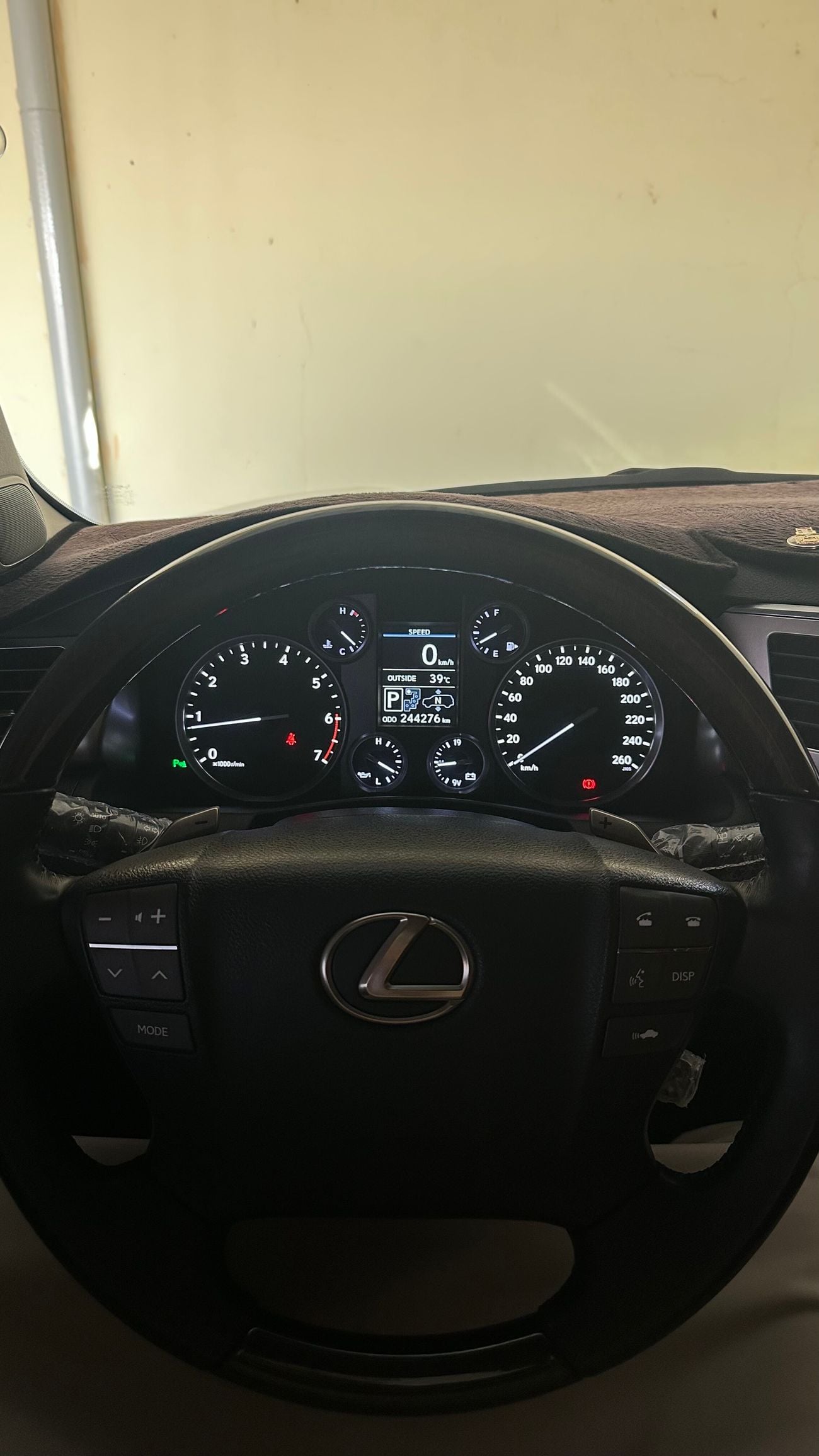 Lexus LX570 SPORT PLATINUM