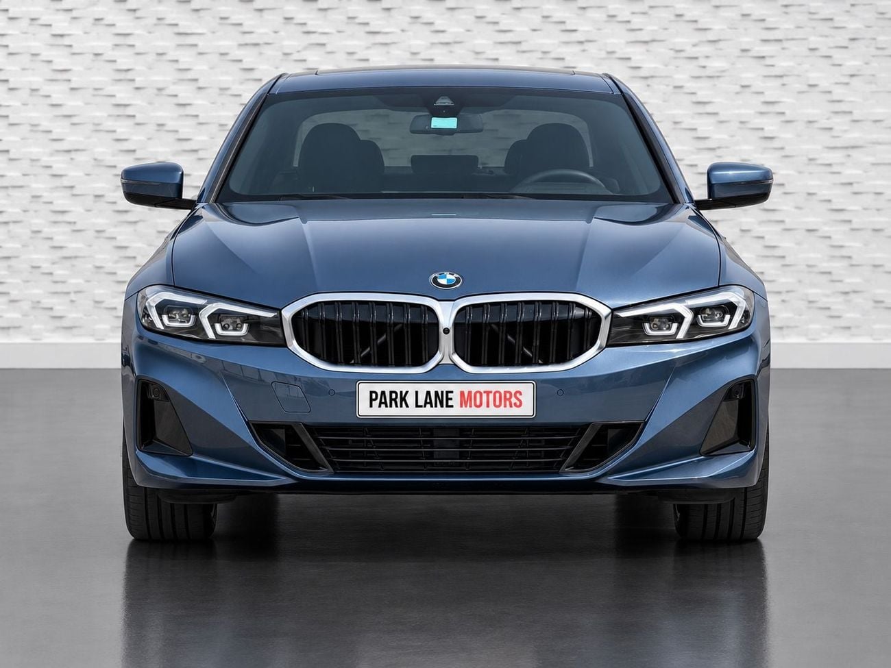 BMW 330i LUXURY M SPORT