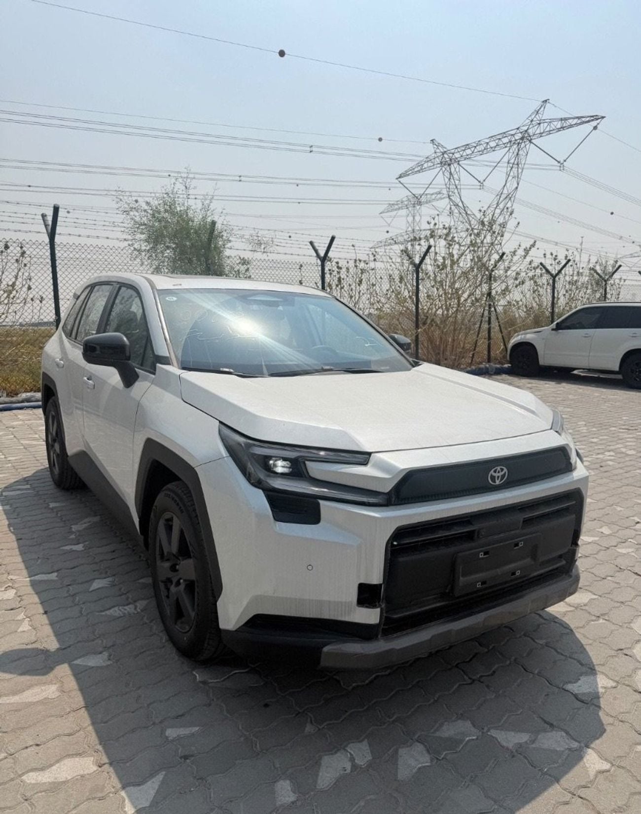Toyota RAV4 VXR HEV 2026 Toyota RAV4 2.5L Hybrid AWD — Luxury | Chinese Spec *Ready Stock* Exterior Color: White • Pan