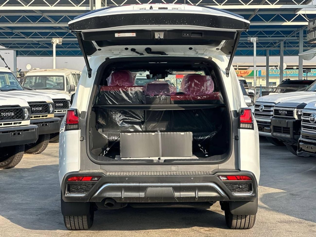 Lexus LX600 F SPORT