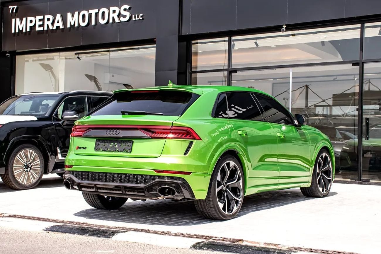 Audi RSQ8 4.0 TFSI quattro Carbon Black Edition - Japanese Specs