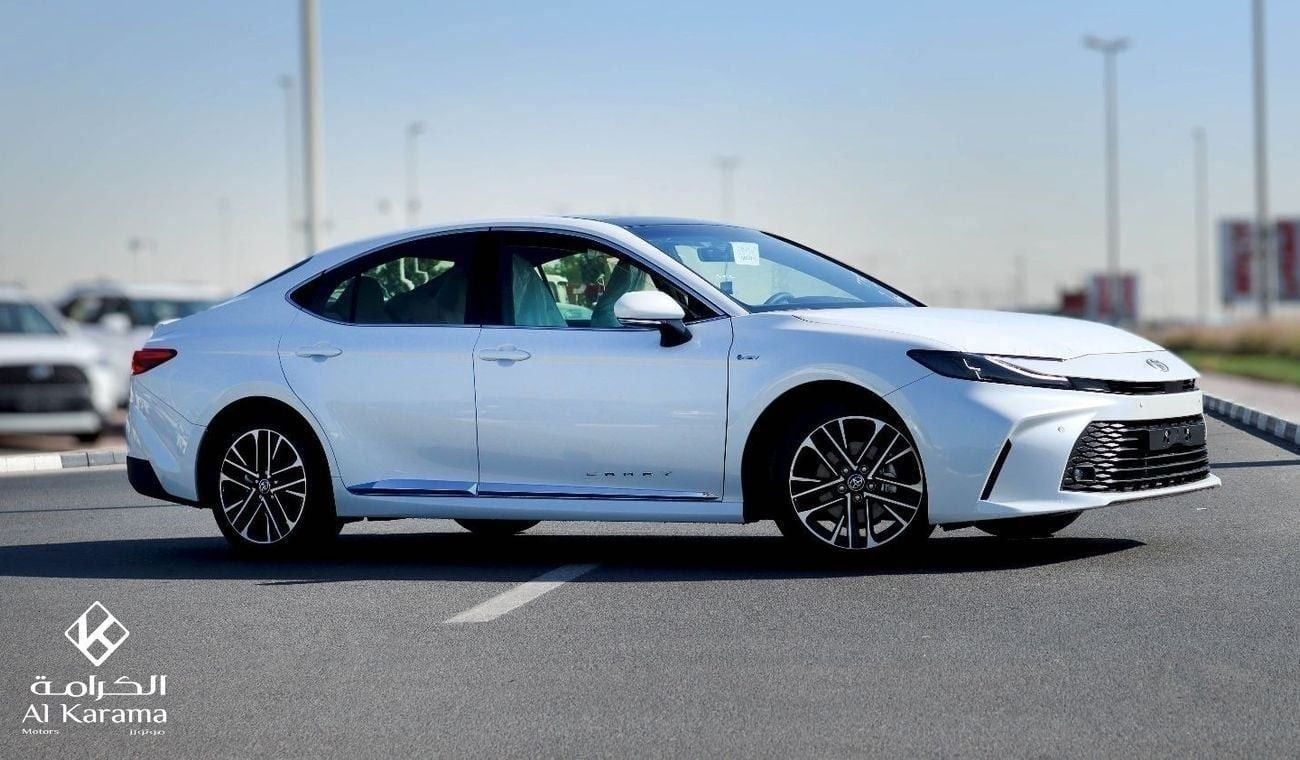 Toyota Camry LE HEV 2.5L Power Seat | Panoramic Roof | Rear Camera | GCC Specs