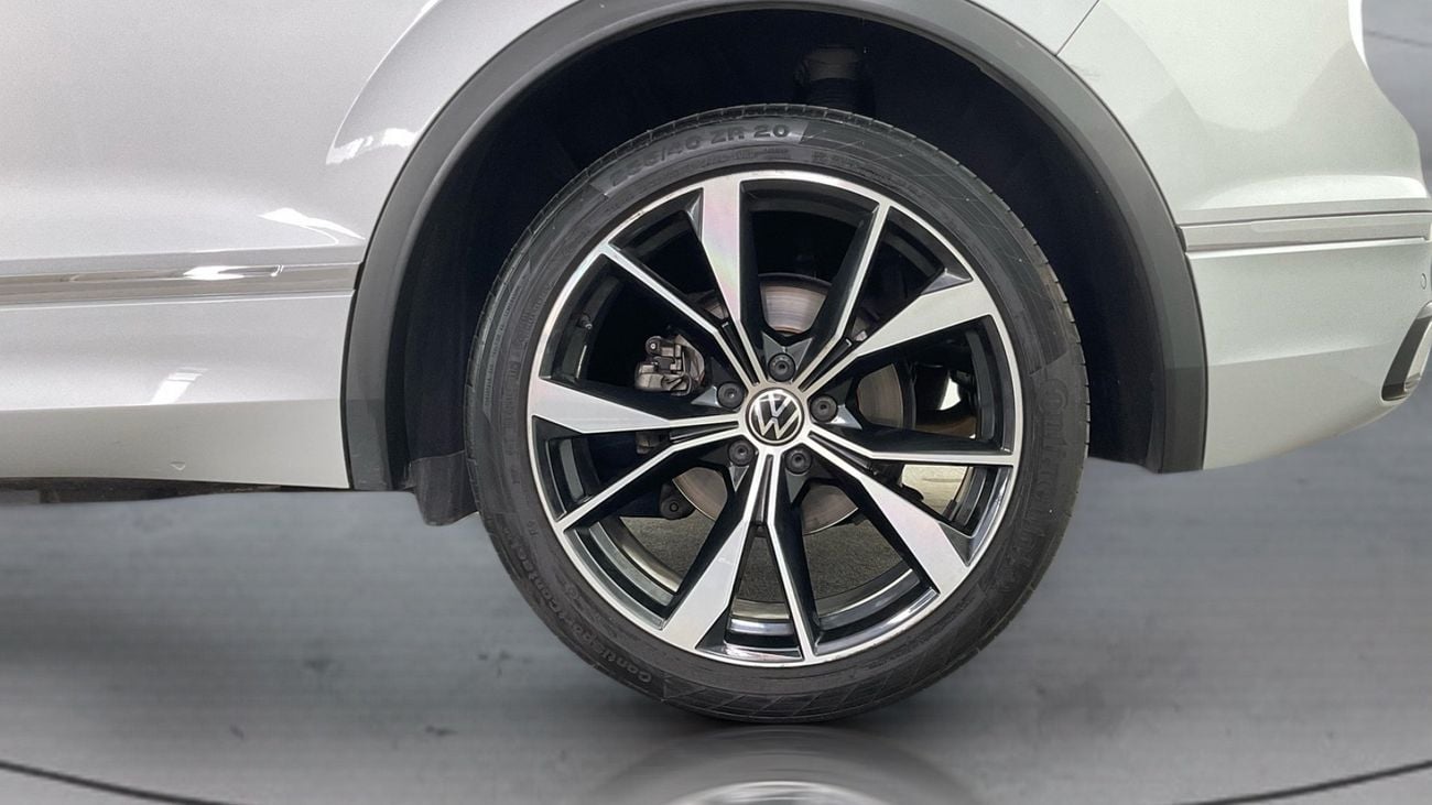 Volkswagen Tiguan R-LINE PREMIUM | Guaranteed Warranty | 0 Down Payment