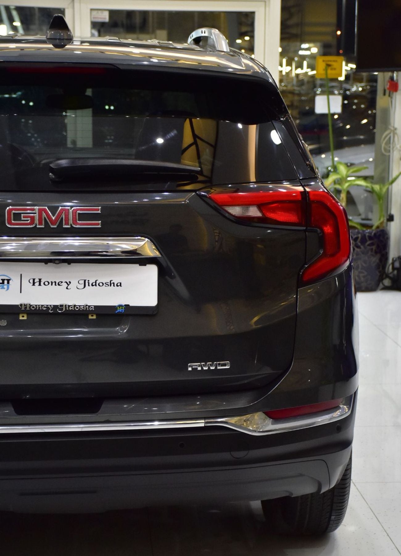 جي أم سي تيرين SLE NAV/PWR TAILGATE EXCELLENT DEAL for our GMC Terrain SLT AWD ( 2018 Model ) in Grey Color American Specs