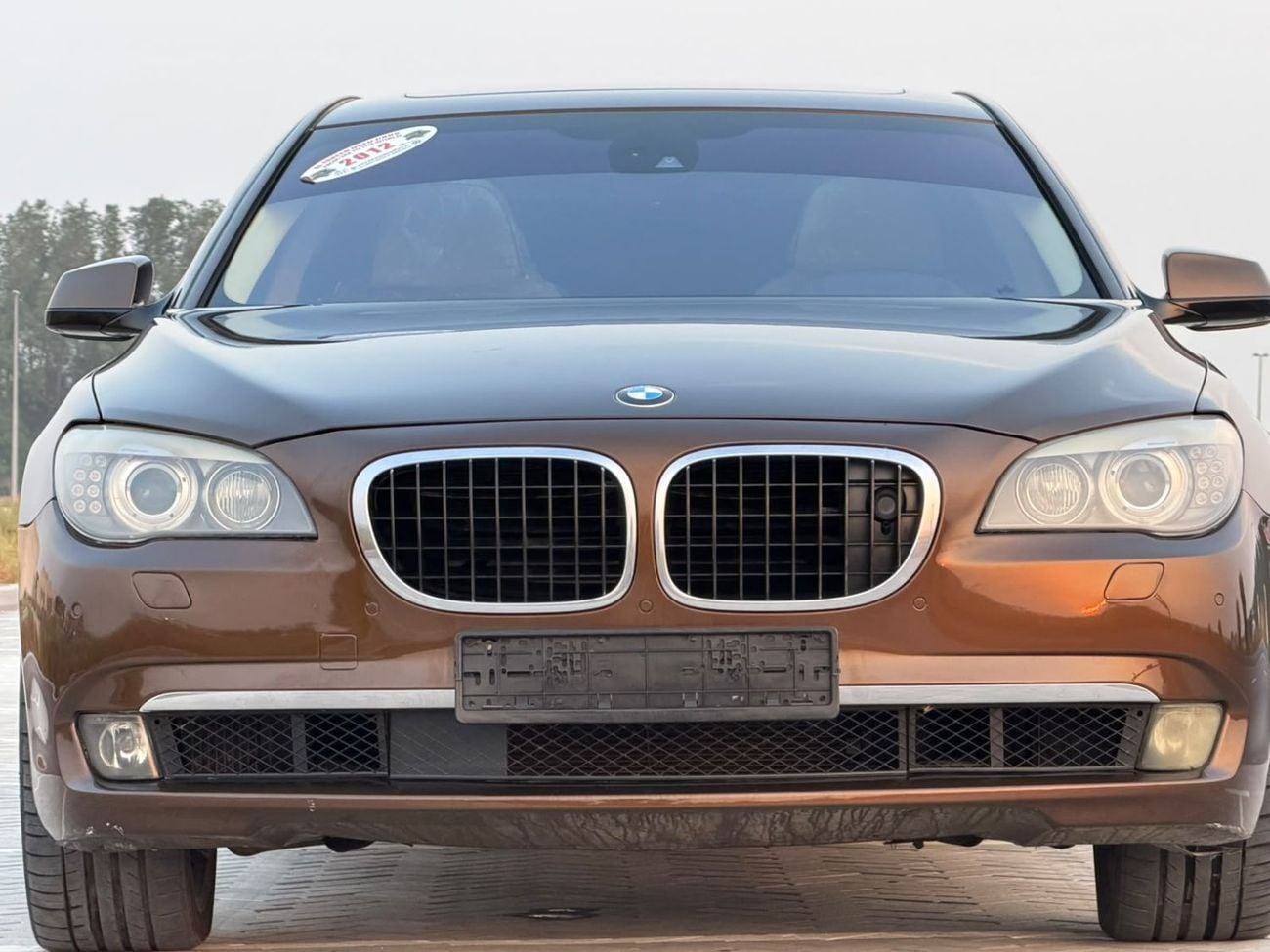 BMW 750Li EXCLUSIVE 4.4L V8 twin-turbo engine producing 407 hp, 8-speed