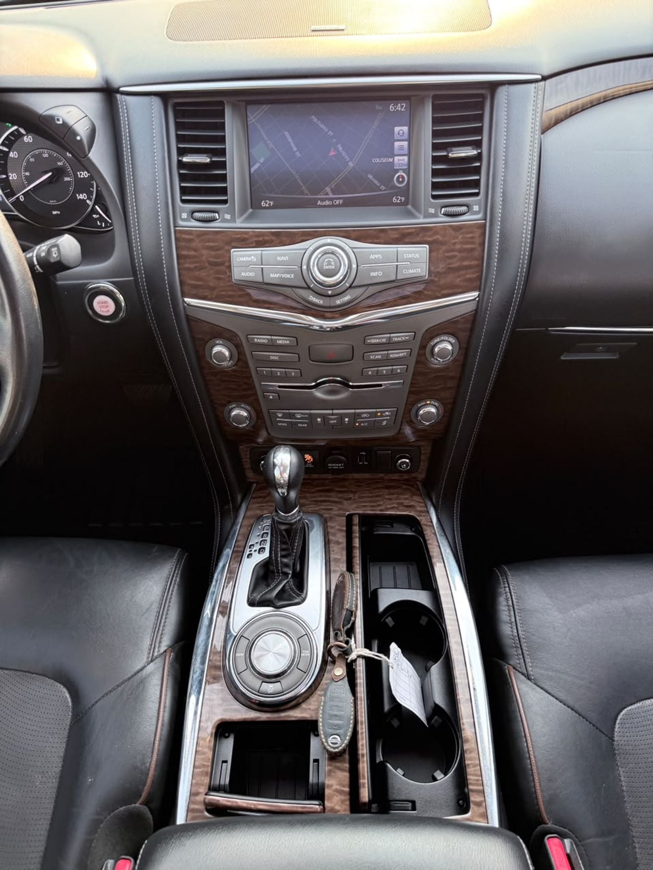 Nissan Armada SL Platinum 5.6L full option 2020