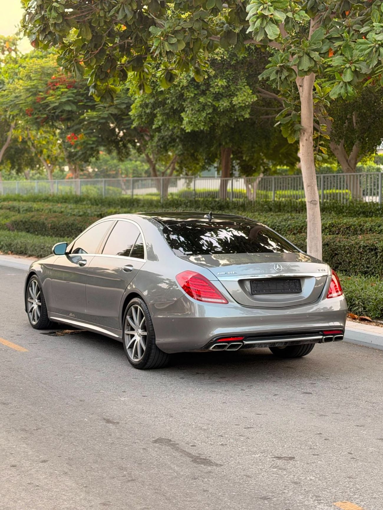 Mercedes Benz S63 AMG