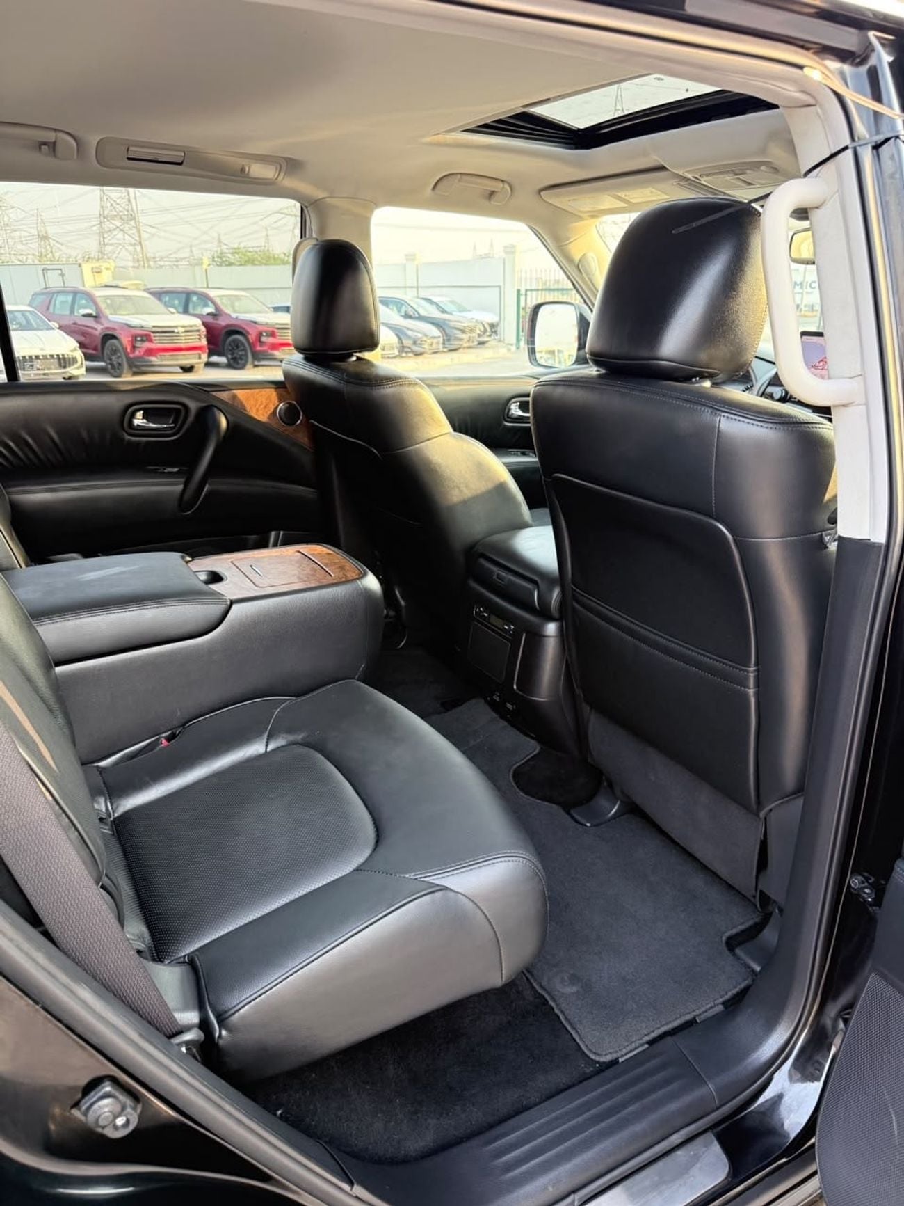 Nissan Armada SL full option 360 camera, sunroof